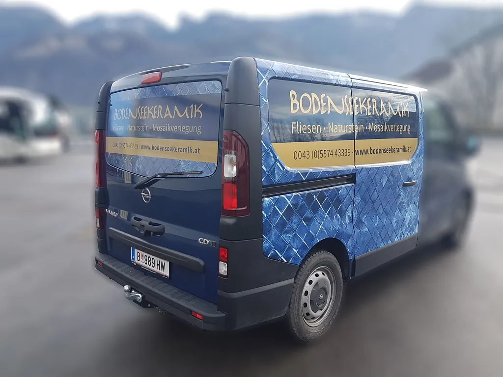 Werbung auf dem Auto, Altach, Vorarlberg